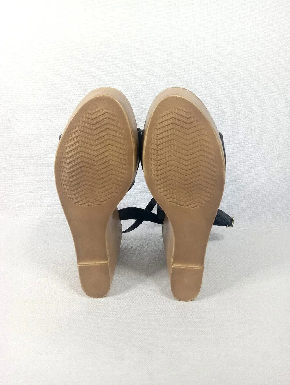 STEVE MADDEN Black Wedge Platform Sandals with Ankle Strap Women's Size 8.5